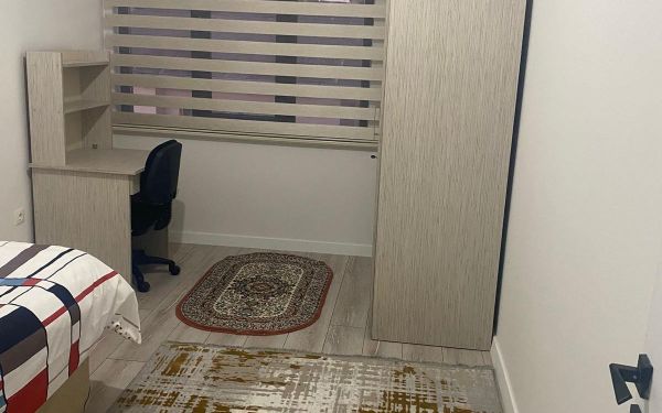 Gümüşhane Zümra Evleri öğrenci yurdu çalışma masalı yatak odası